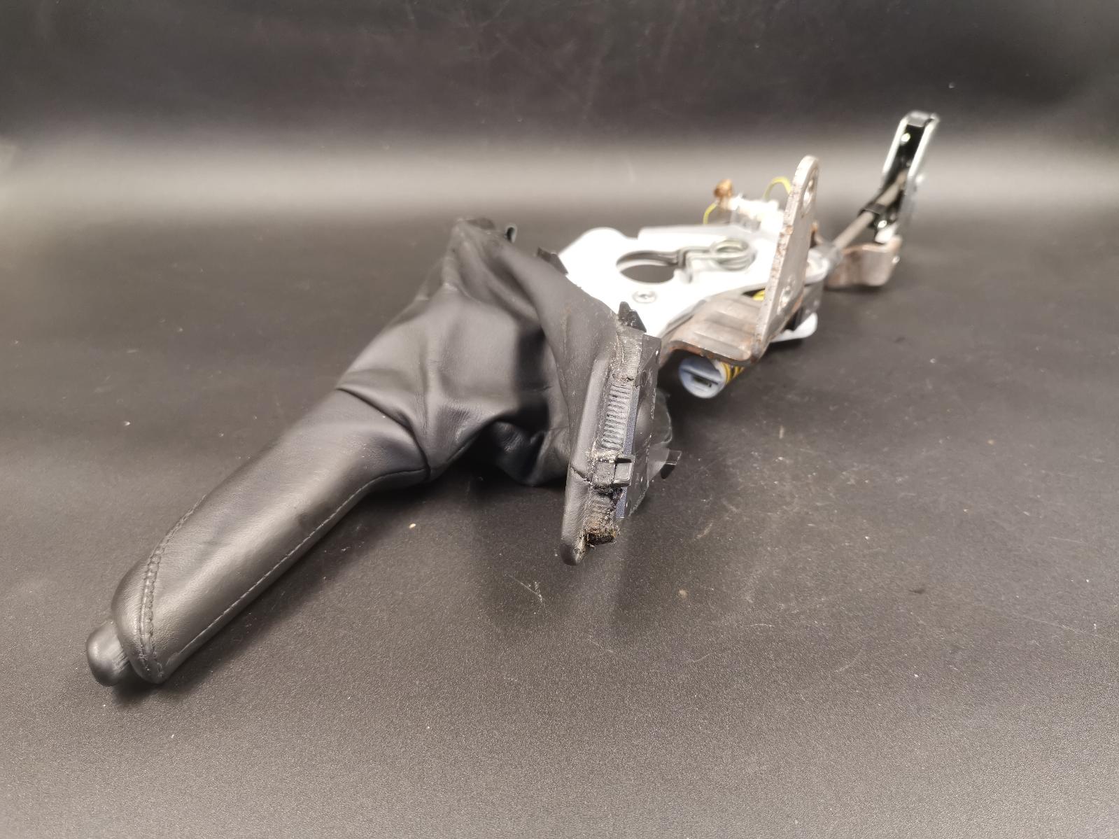View Auto part Handbrake Lever Bmw 1 Series 2013