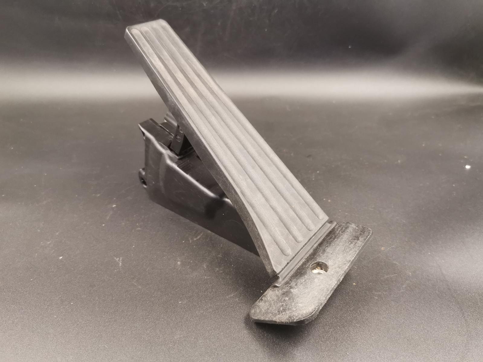 View Auto part Pedal Assembly Bmw 1 Series 2013