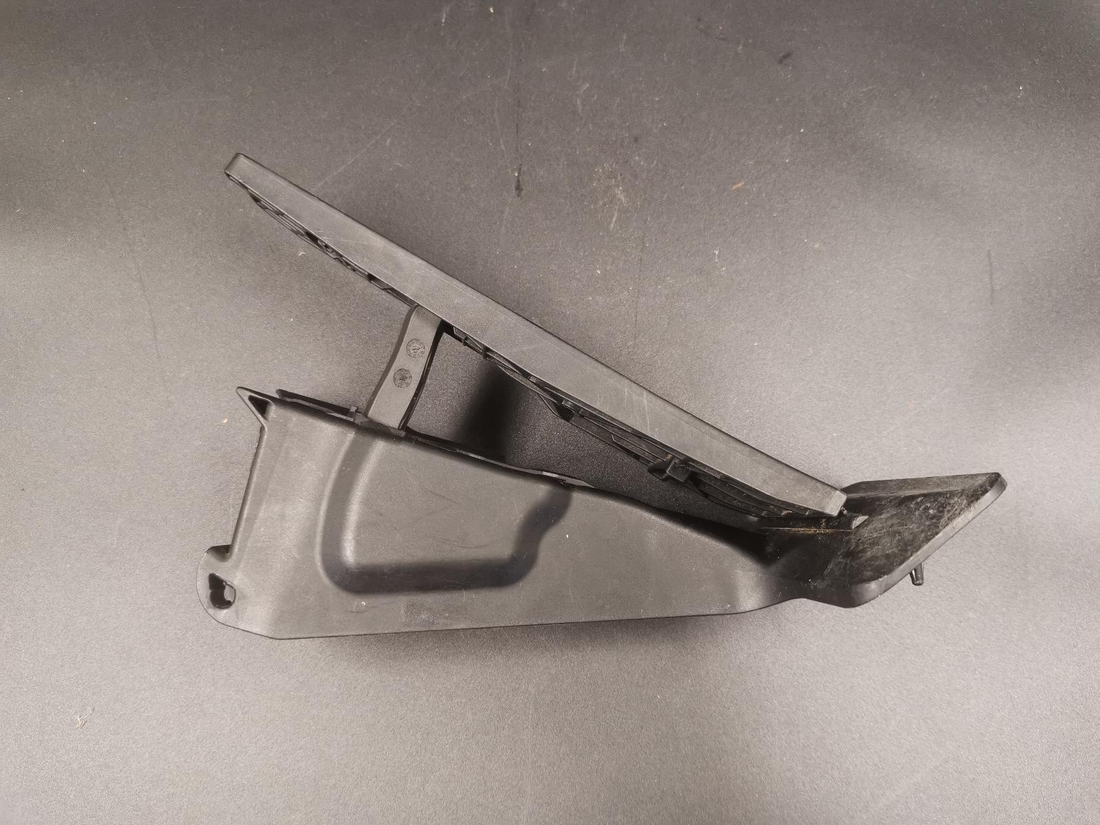 View Auto part Pedal Assembly Bmw 1 Series 2013