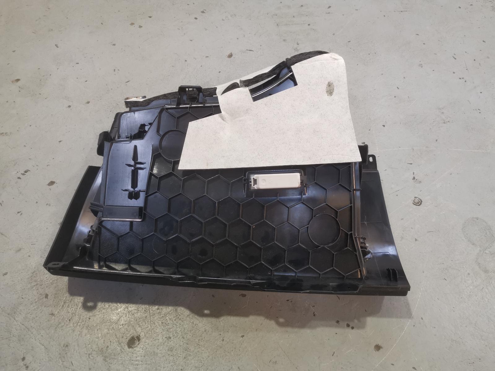 View Auto part Glove Box Bmw 1 Series 2013