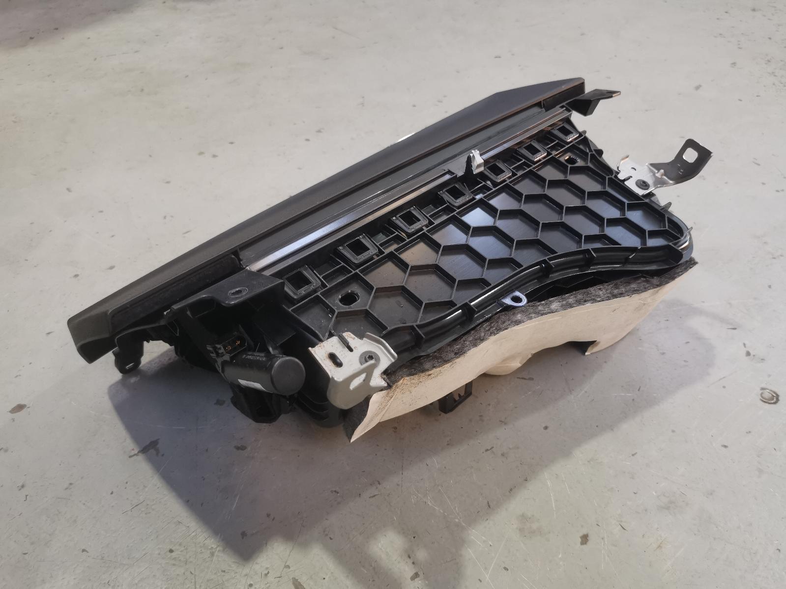 View Auto part Glove Box Bmw 1 Series 2013
