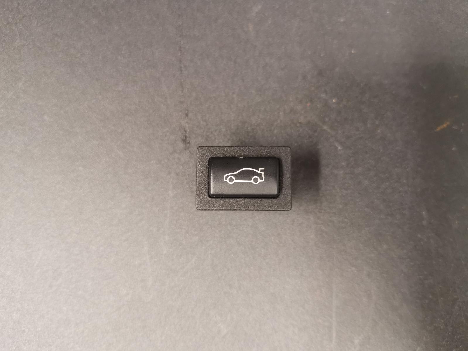 View Auto part Misc Switch/Relay Bmw 1 Series 2013
