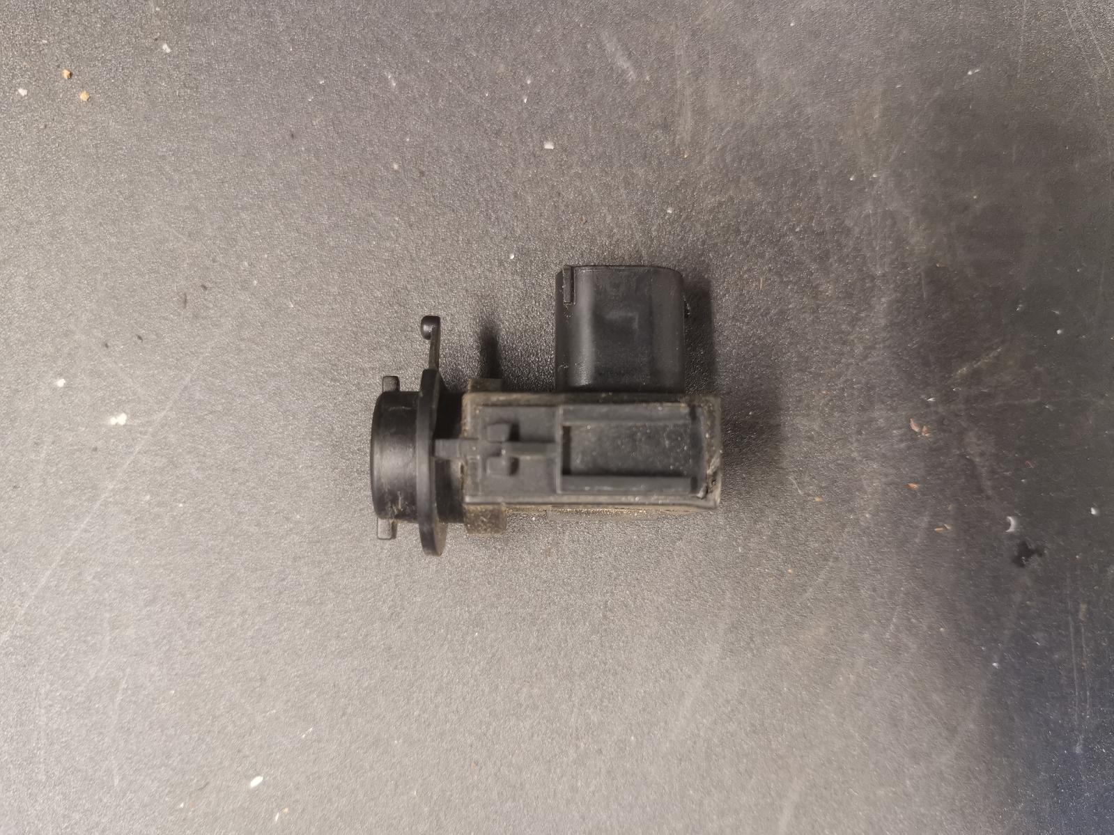 View Auto part Misc Switch/Relay Bmw 1 Series 2013