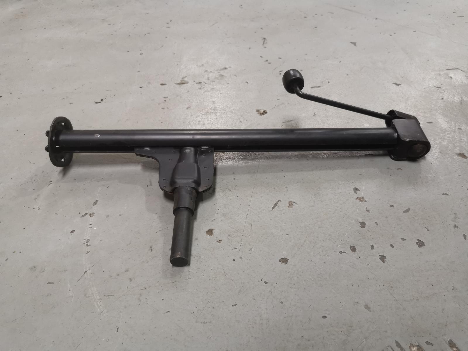View Auto part Jack Mercedes S Class 2003