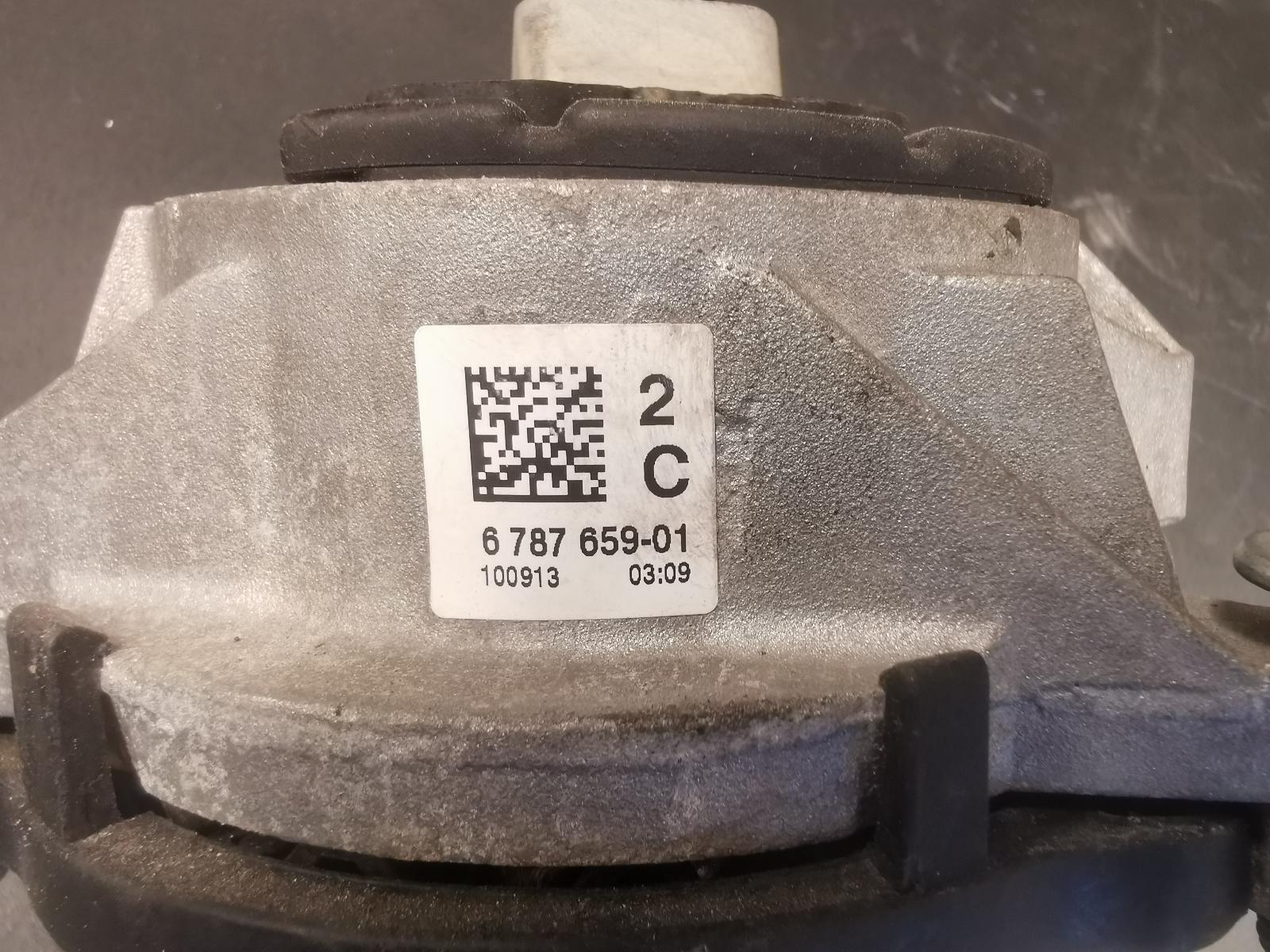 View Auto part Mount Bmw 1 Series 2013