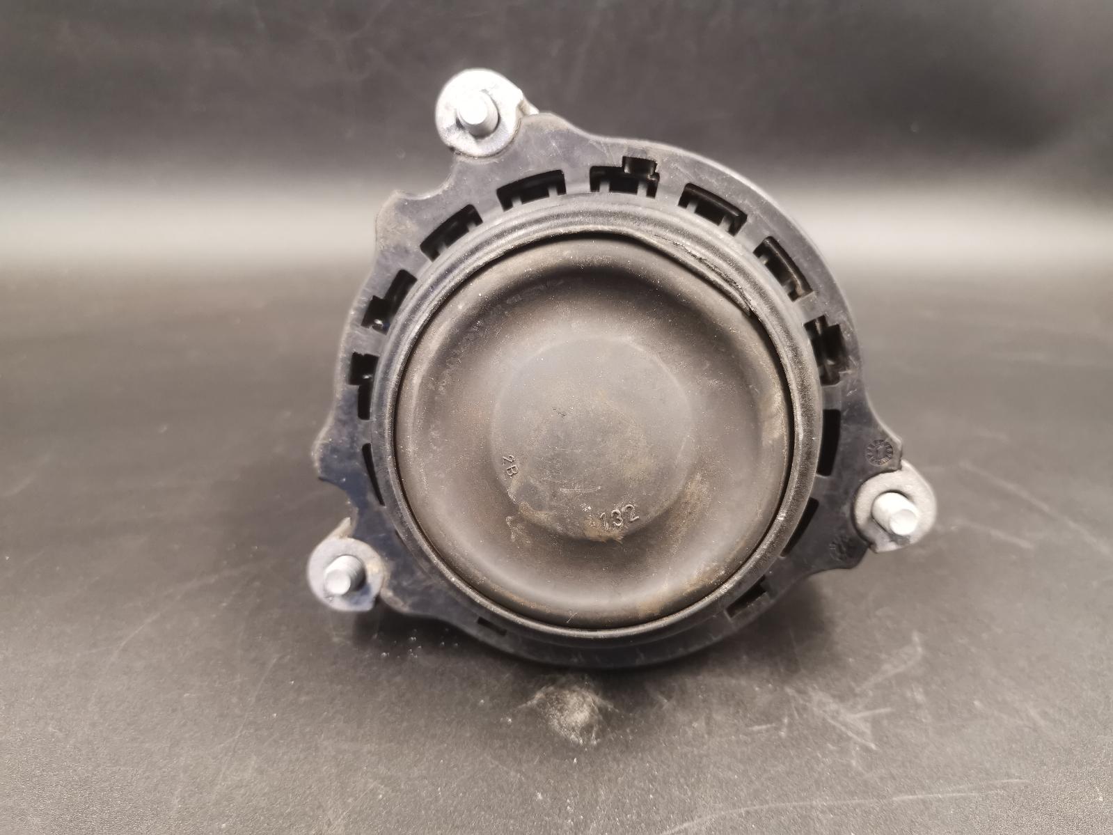 View Auto part Mount Bmw 1 Series 2013