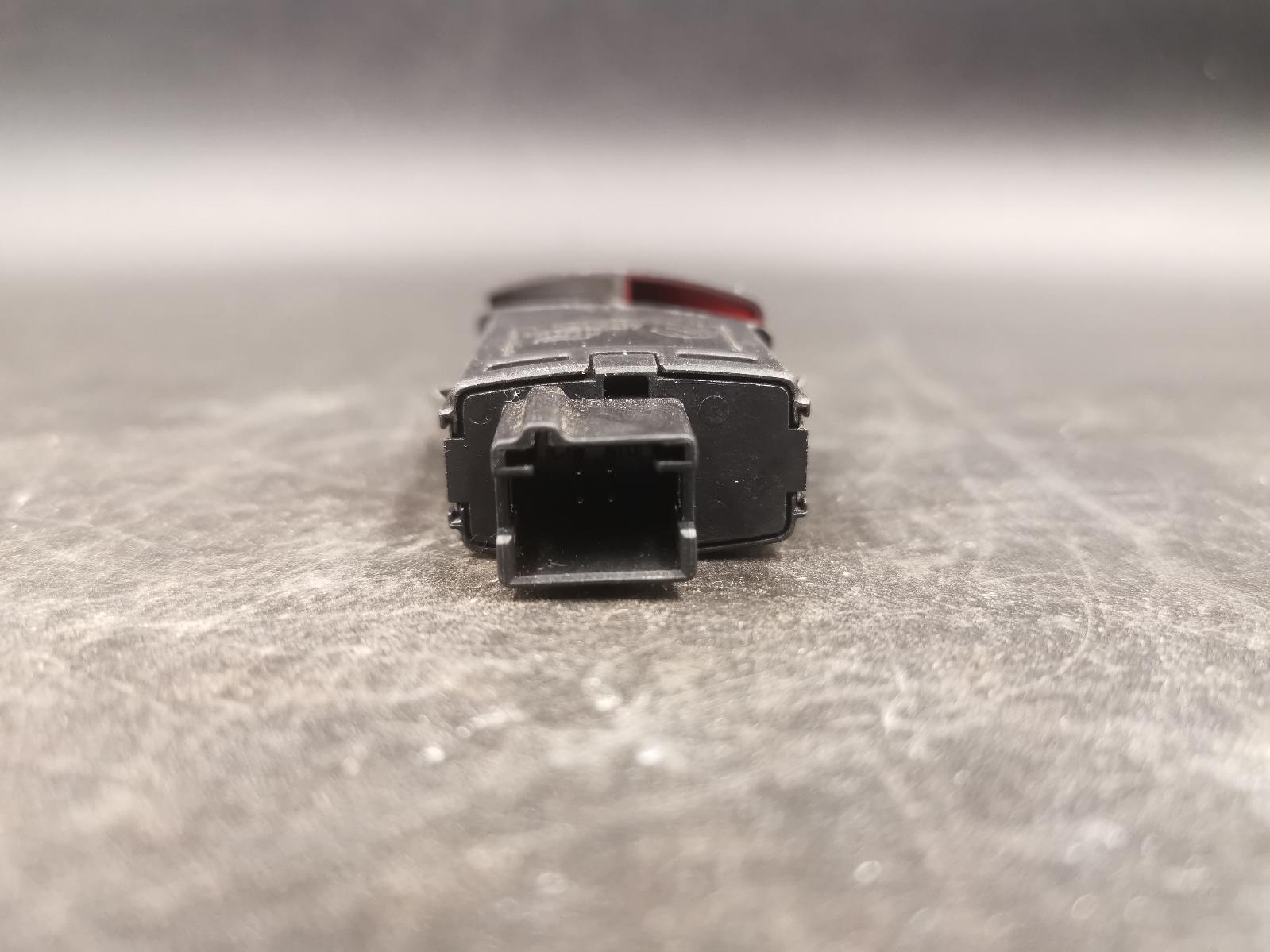 View Auto part Flasher/Hazard Relay Bmw 5 Series 2013