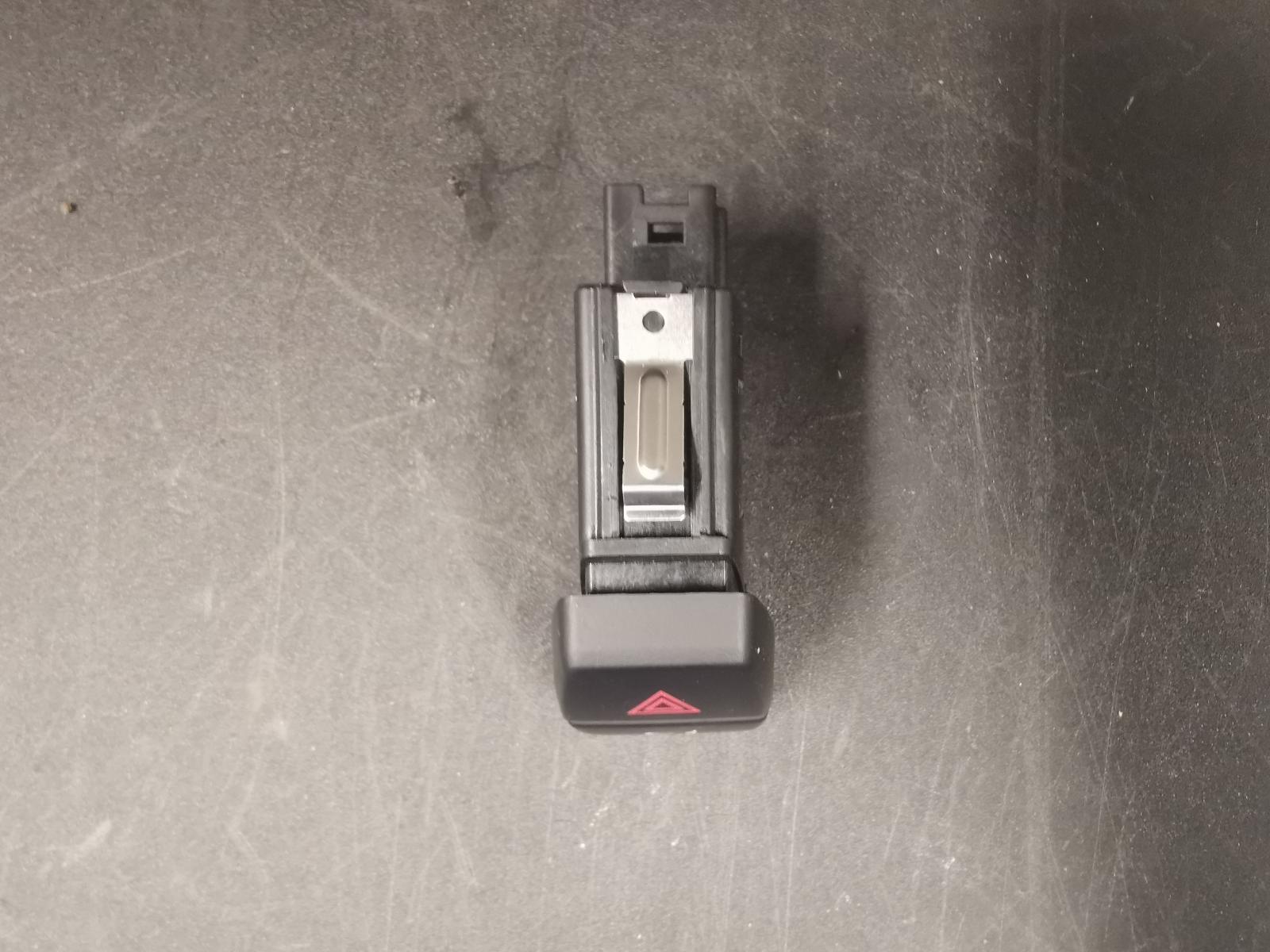 View Auto part Flasher/Hazard Relay Bmw 5 Series 2013