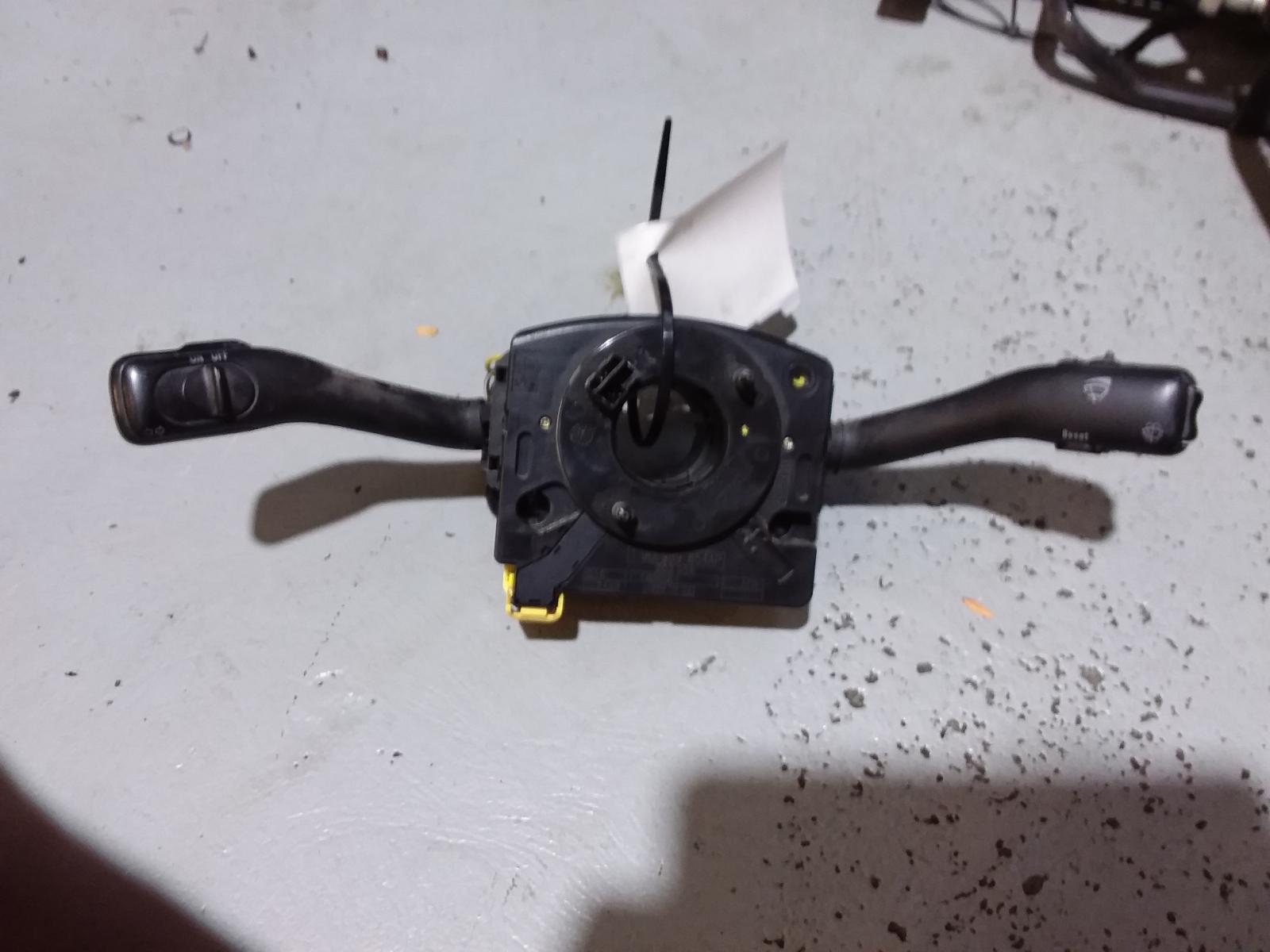 2002 Volkswagen Passat Combination Switch View Auto part Combination Switch Volkswagen Passat 2002
