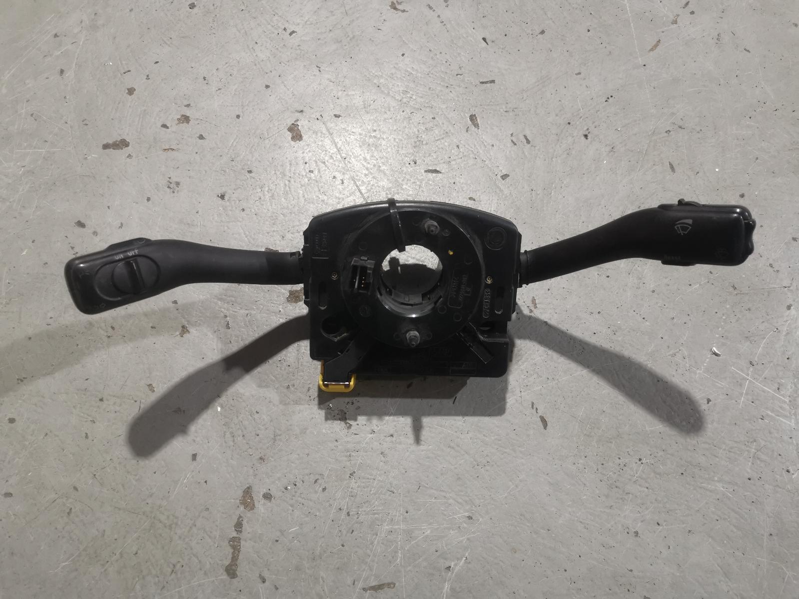 2002 Volkswagen Passat Combination Switch View Auto part Combination Switch Volkswagen Passat 2002