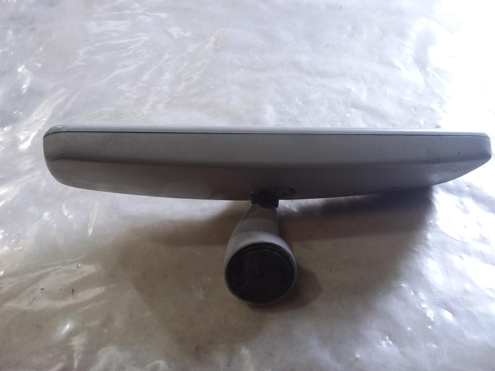 View Auto part Interior Mirror Volkswagen Passat 2002